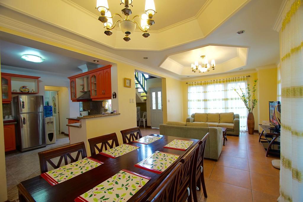 טגאיטאי Charming Tagaytay Vacation Home מראה חיצוני תמונה